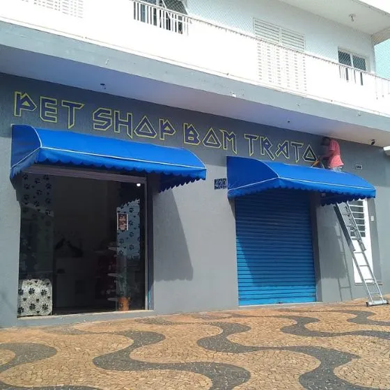 Cobertura de Lona em Mogi das Cruzes - SP — Instalação em área gourmet com churrasqueira