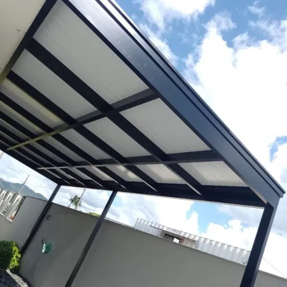 Pergotelha em Mogi das Cruzes - SP — Cobertura com estrutura metálica reforçada
