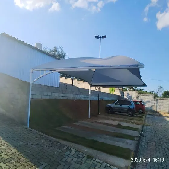 Sombreadores para Veículos em Mogi das Cruzes - SP Sombreadores para Veículos em Mogi das Cruzes - SP — Instalação em fachada comercial