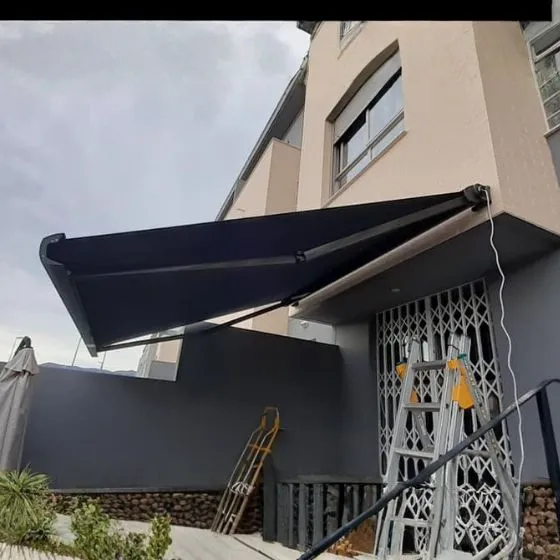 Toldo Articulado Manual ou Motorizado - Toldos Mogi das Cruzes