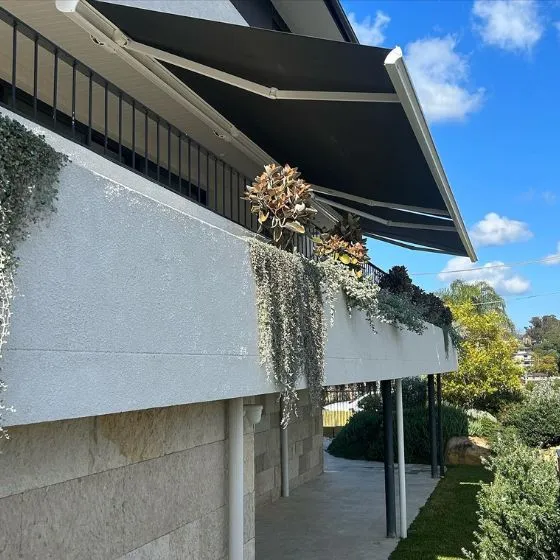 Toldo Articulado em Mogi das Cruzes - SP — Cobertura em passagem coberta entre ambientes